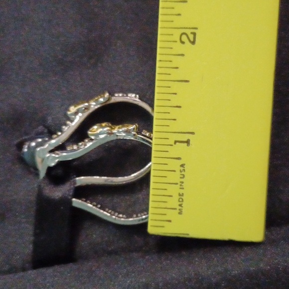 The Bradford Exchange Silver / 24K Gold CATS Fill A Heart With Love Earrings - Picture 6 of 9